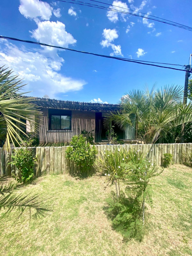 Casa en Manantiales 