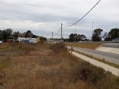 Se vende Terreno en Parque del Plata