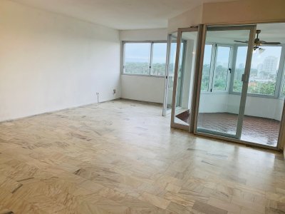 Venta de apartamento 3 dormitorios, 2 baños, toilette, garaje y todos los amenities 