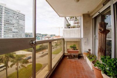 Venta Apartamento 3 Dormitorios  garaje en Pocitos 