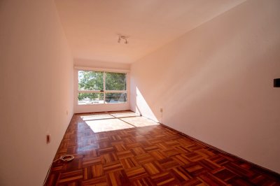 Venta apartamento 2 dormitorios en excelente zona de Pocitos 