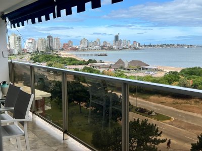 Espléndido semipiso 4 dorm. y servicio frente al mar en la Mansa - Tequendama 