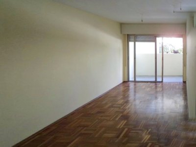 Venta apartamento 2 dormitorios cochera Pocitos 