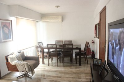 APARTAMENTO EN PENINSULA,  3 DORMITORIOS Y DEPENDENCIA DE SERVICIO, PARRILLERO, LAVADERO Y GARAGE 