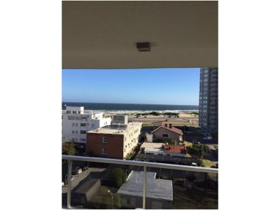 Apartamento en Venta - Brava - Vista al Mar - 2 dormitorios 