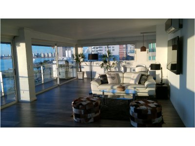 APARTAMENTO A LA VENTA CON VISTA AL PUERTO 6 dormitorios 