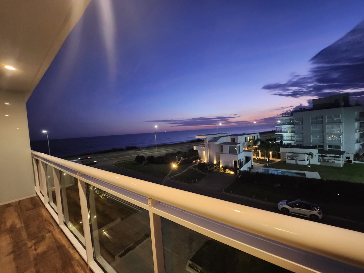 Apartamento primera línea, 1 dormitorio y medio - Mansa