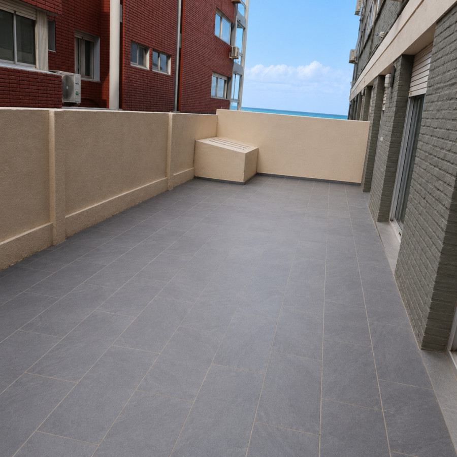 VENDE FRENTE AL MAR 2 Dormitorios Península - Punta del Este