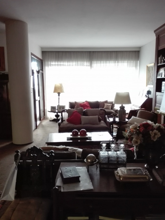 VENTA APARTAMENTO EN POCITOS