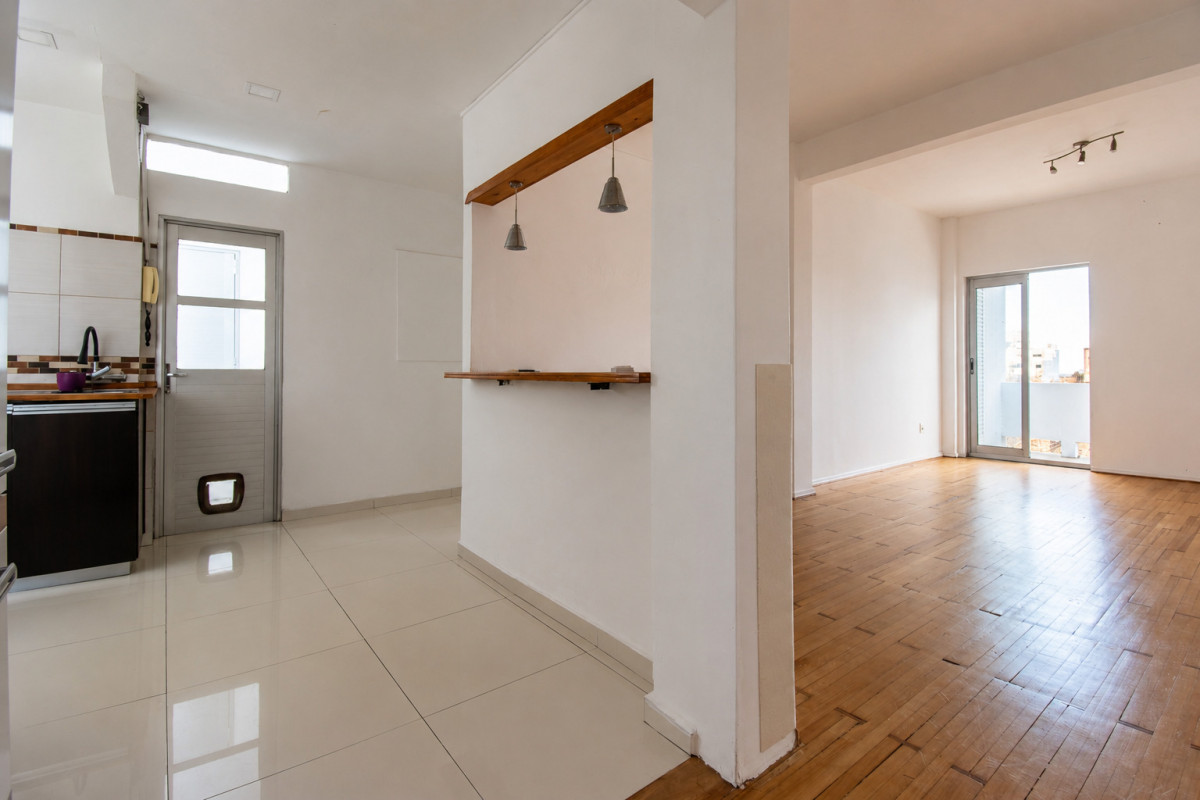 Venta apartamento 3 dormitorios, 2 baños en Cordón