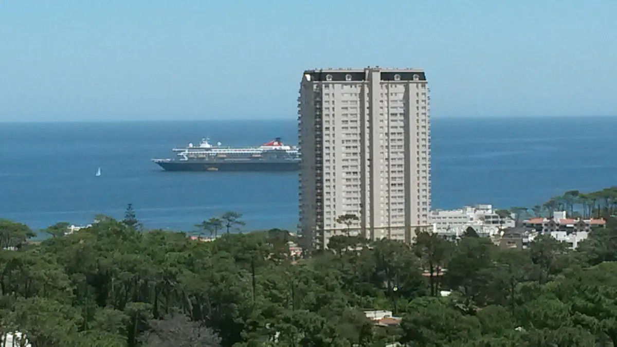 Roosevelt - Punta del Este - Apartamento en alquiler de 3 dormitorios 