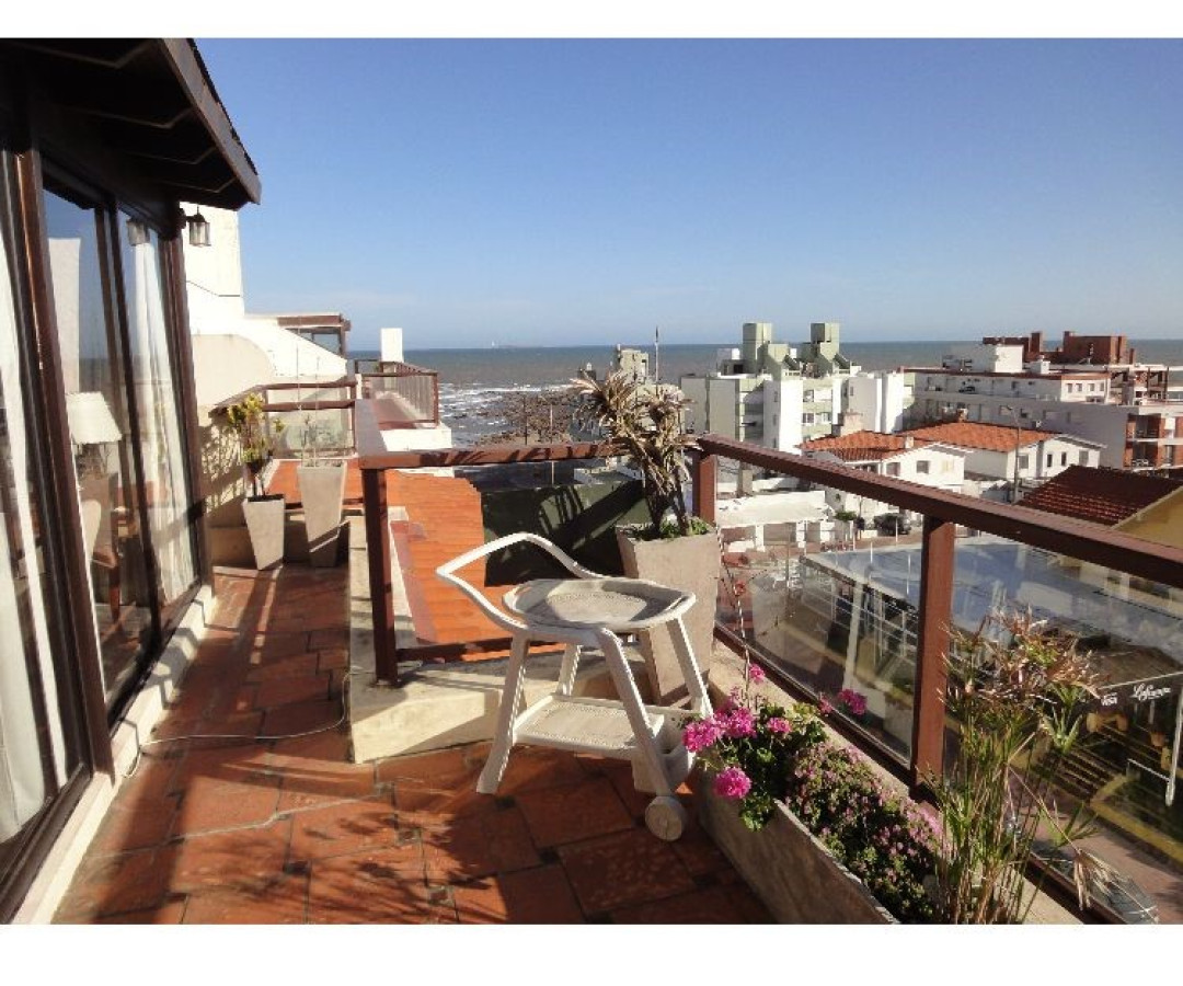 Alquiler apartamento en Península a 50mts de la playa