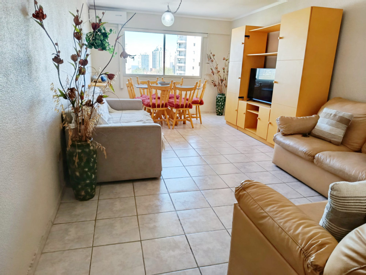 VENDE apartamento en Punta del Este