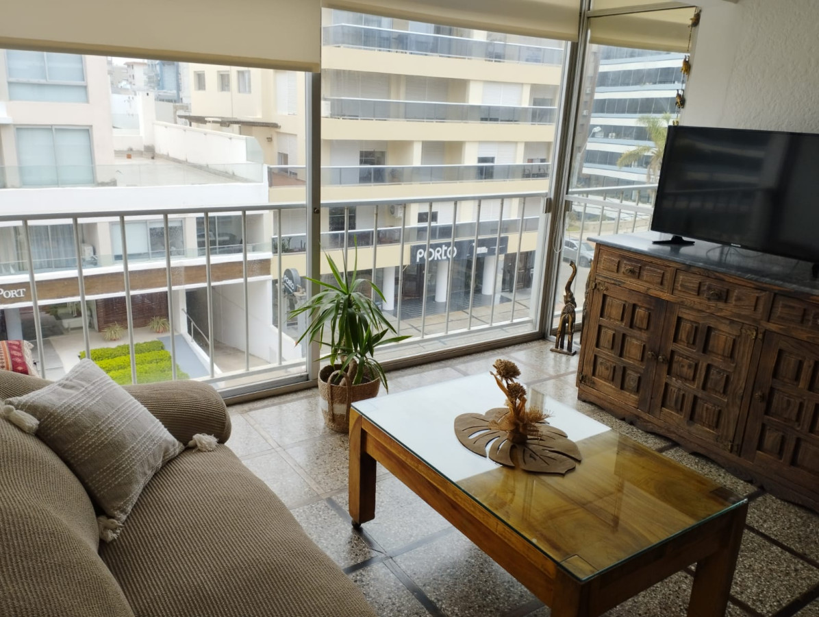 PENINSULA ALQUILER APARTAMENTO DE 2 DORMITORIOS 