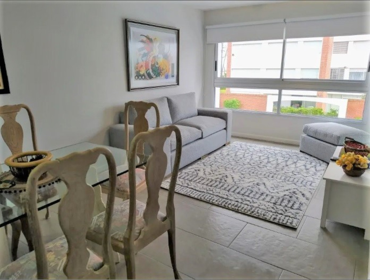 APARTAMENTO EN VENTA 1 DORMITORIO Y MEDIO - PRIMERA LINEA MANSA