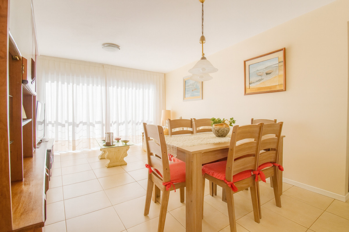 Venta apartamento 2 dormitorios cochera en San José de Carrasco