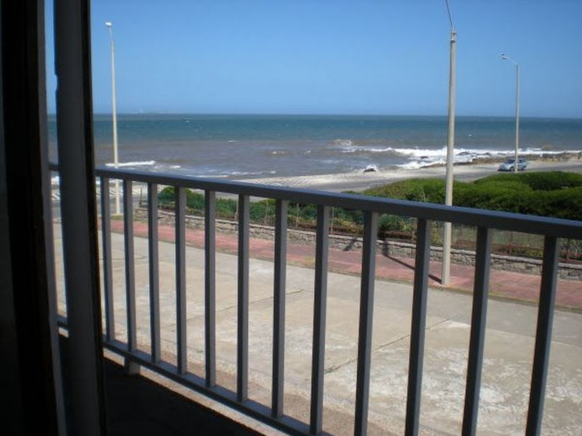 APARTAMENTO EN ALQUILER FRENTE AL MAR - PENINSULA