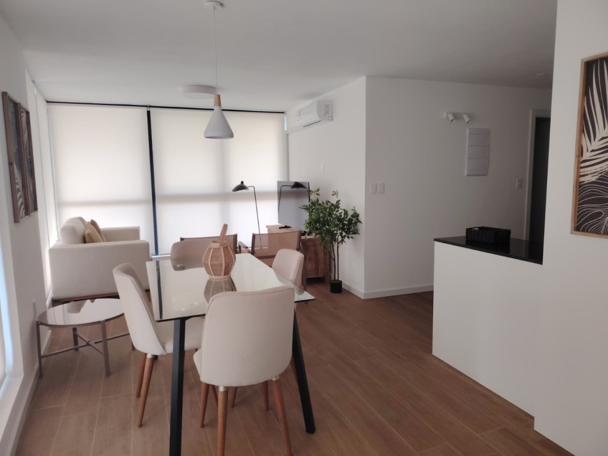 VENDE apartamento en Punta del Este