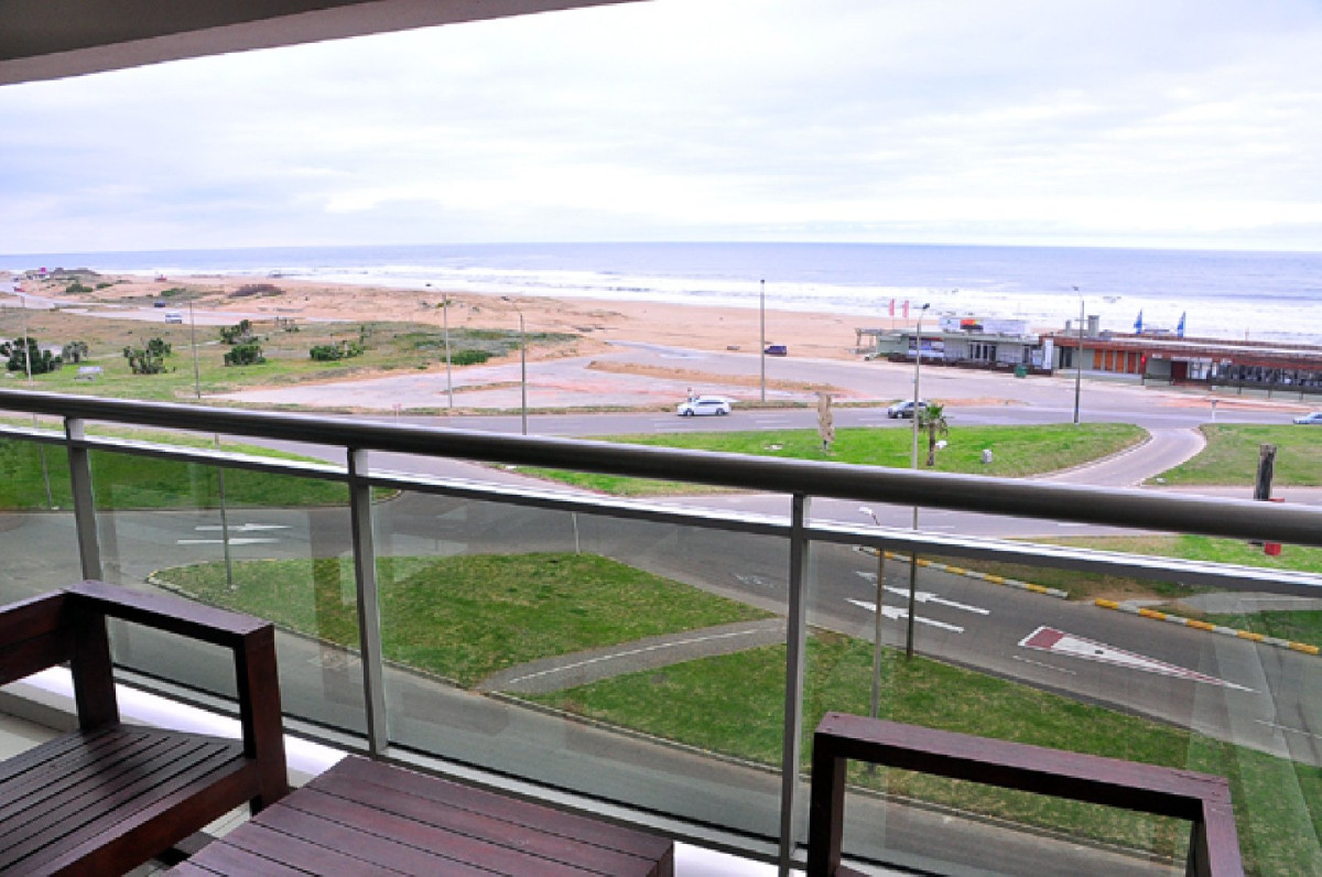 BRAVA FRENTE AL MAR - EXCELENTE EDIFICIO CON AMENITIES -4 DORMITORIOS EN SUITE