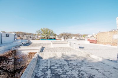 Venta casa con apartamento 4 dormitorios en Buceo 