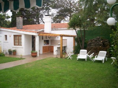 CASA EN MANSA PARADA 12  