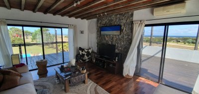 CASA JOSE IGNACIO  - VISTA AL MAR - Venta y Alquiler 