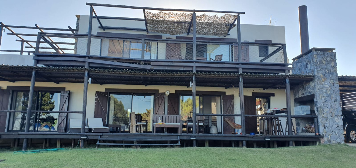 CASA JOSE IGNACIO   VISTA AL MAR  Venta y Alquiler
