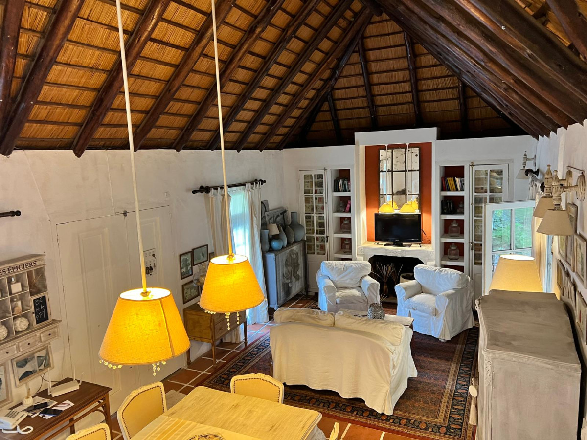 CASA EN PINARES 4 DORMITORIOS CON PISCINA