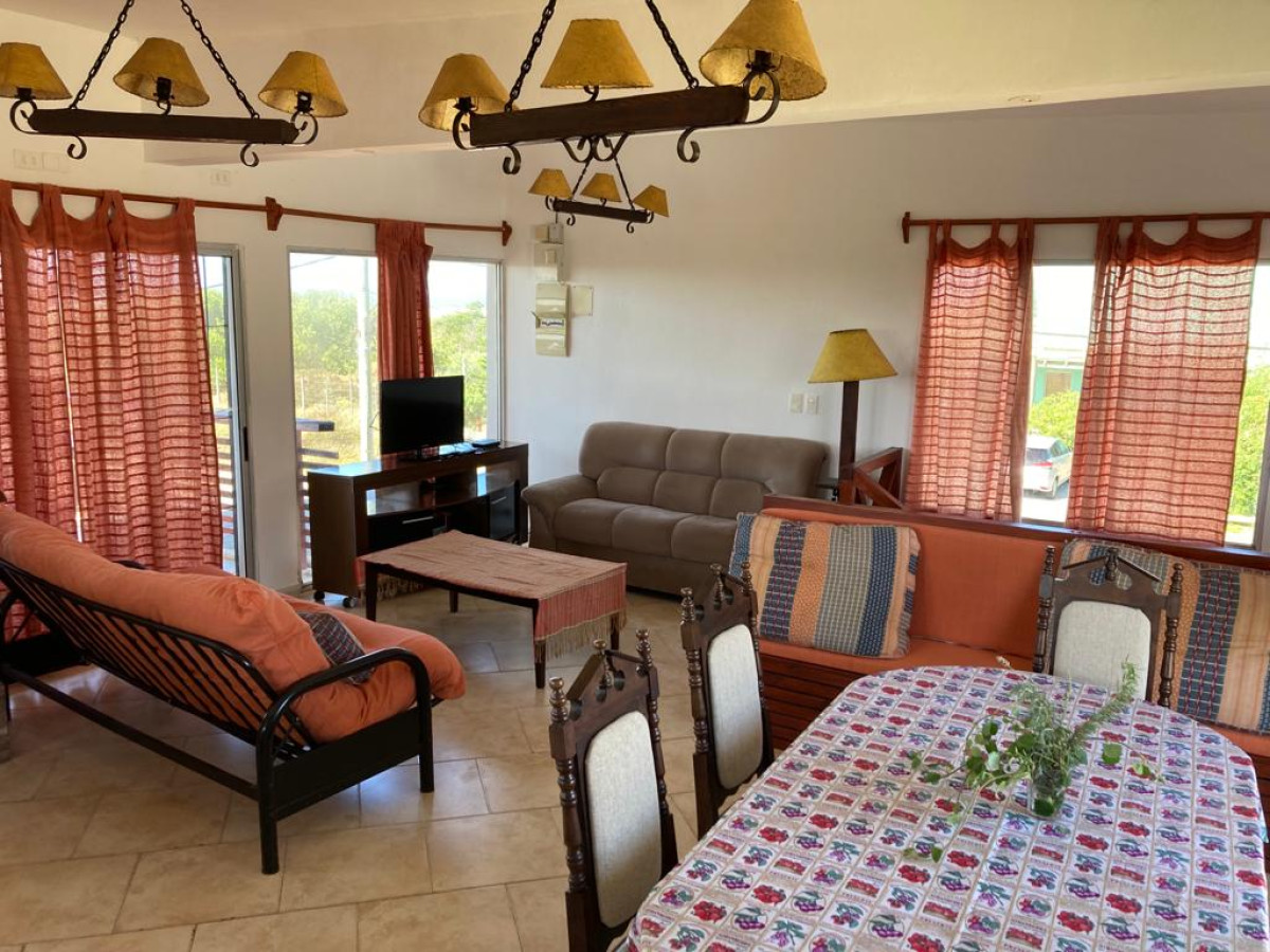CASA A LA VENTA - 100m A PLAYA - BALNEARIO BUENOS AIRES