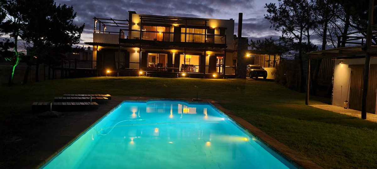 CASA JOSE IGNACIO   VISTA AL MAR  Venta y Alquiler