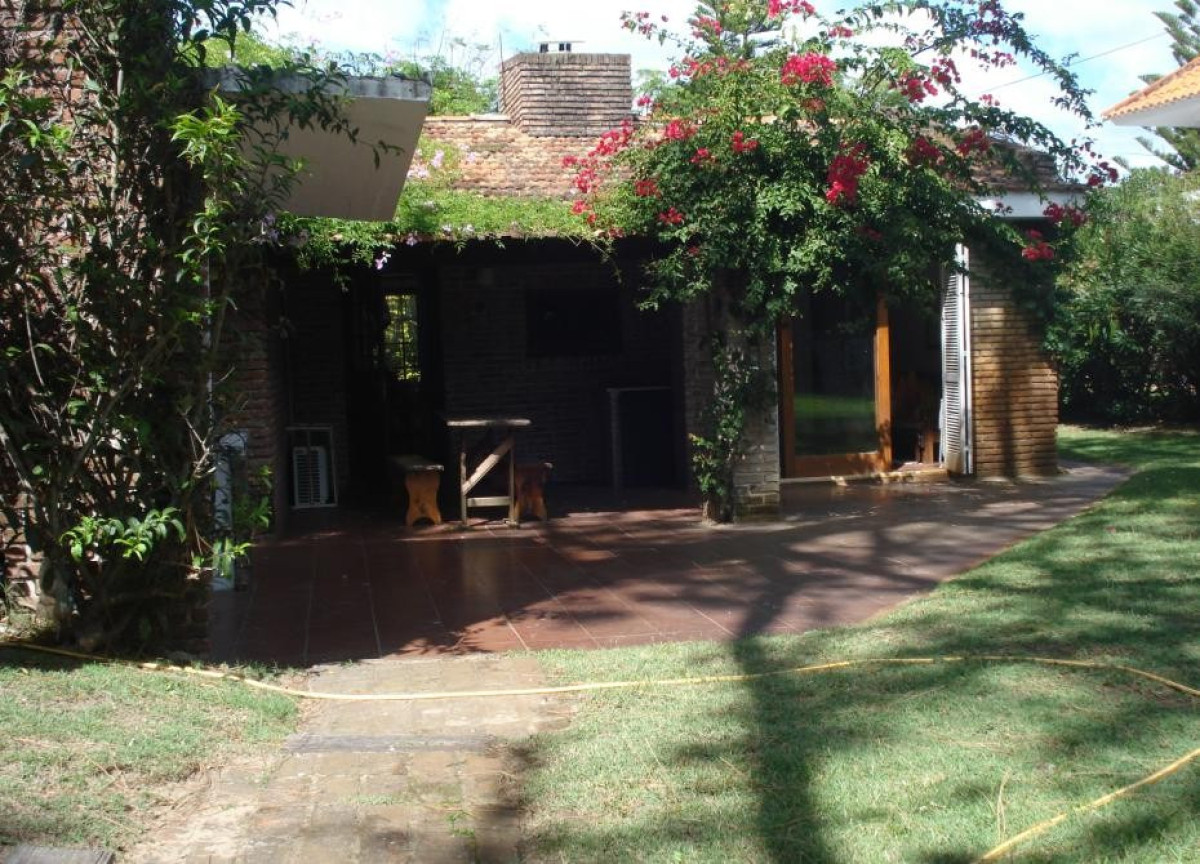 Casa hasta 10 personas Aidy grill Punta del Este Alquiler de temporada 