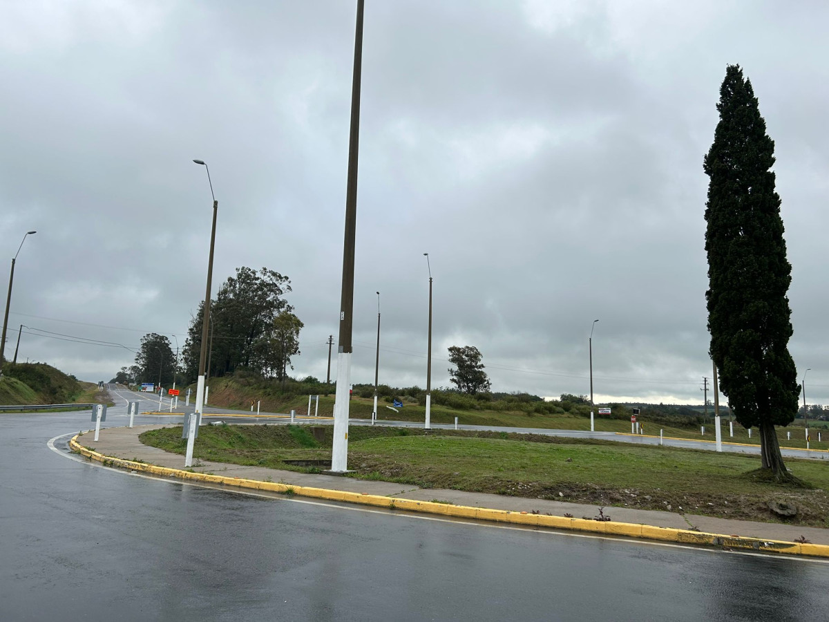 Venta terreno en intersección Ruta 1 y Ruta 54 