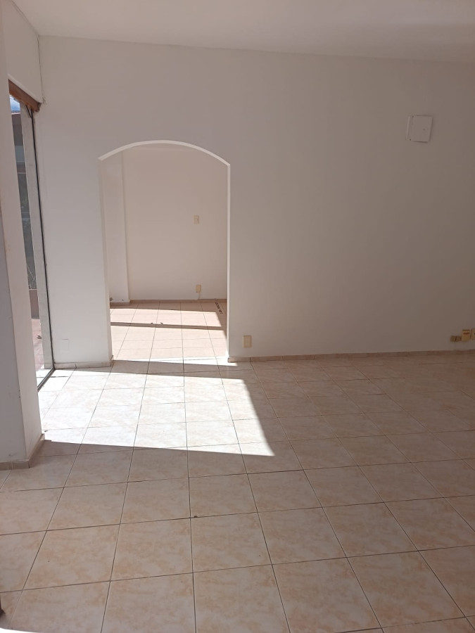 ALQUILER LOCAL COMERCIAL PUNTA DEL ESTE