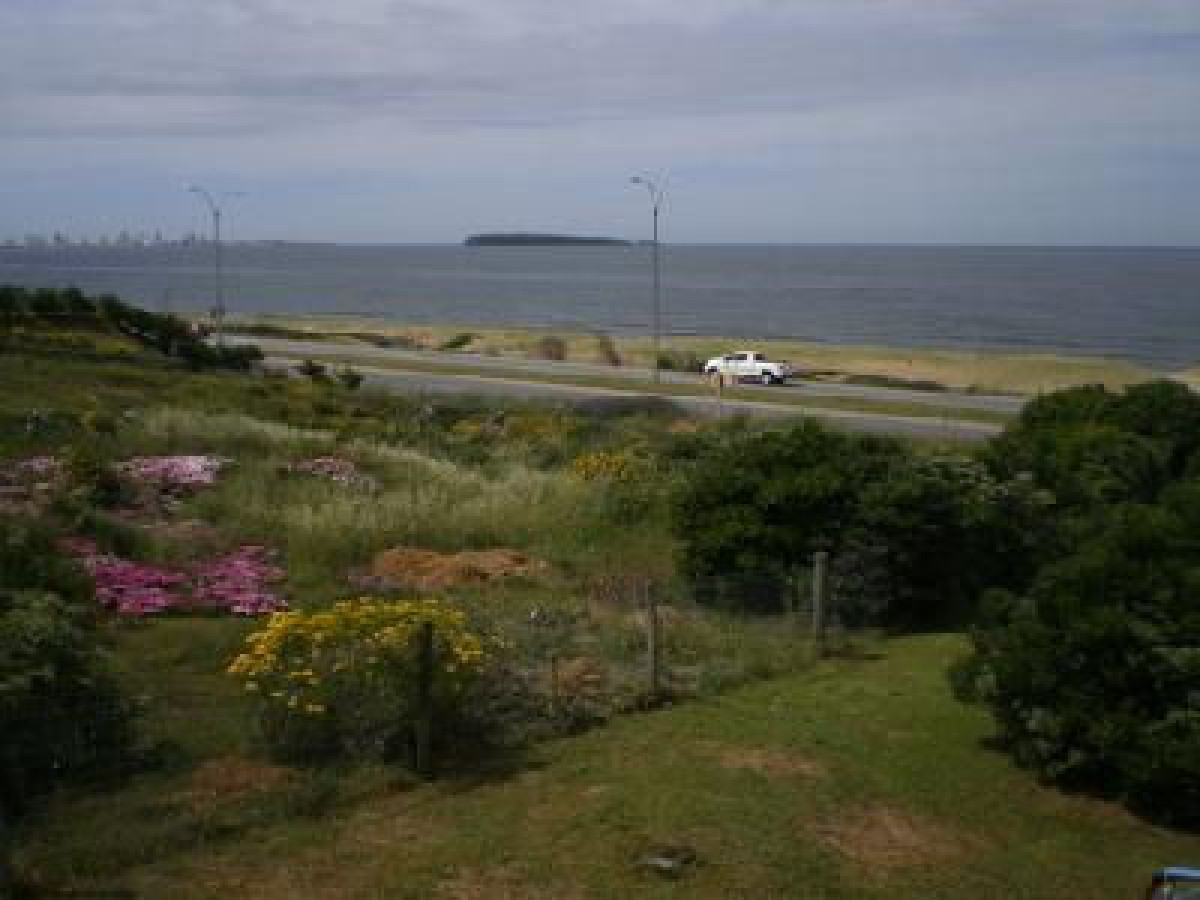 ESPECTACULAR VISTA AL MAR. TERRENO ALTO
