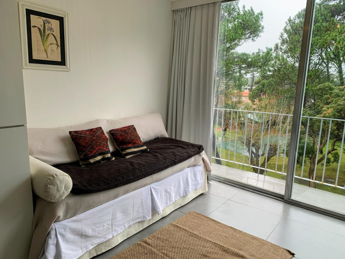 Venta apto duplex, USD120.000, Punta del Este, Arcobaleno