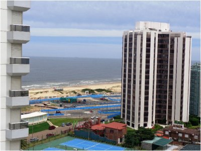 Alquiler de Apartamento en Punta del Este, zona Brava, con muy linda vista despejada