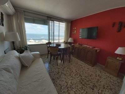 Venta y Alquiler de apartamento en Punta del Este,  Península con muy linda vista!!