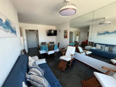 Alquiler de TEMPORADA en Península, Punta del Este, Con Piscina Climatizada y Garage