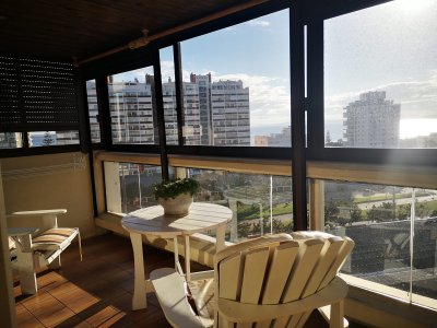 Apartamento en alquiler por temporada Punta del Este - playa Brava 2 dormitorios