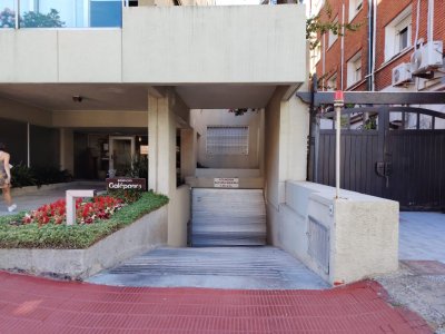  Alquiler a pasos de la plaza de los artesanos !!!