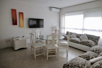 Alquiler y venta de apartamento temporal en Punta del Este, península, 3 dorm