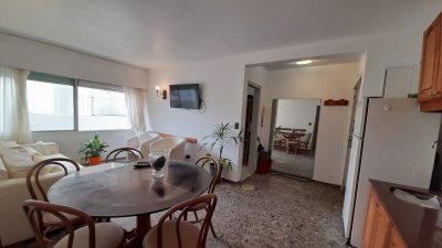 Apartamento de 1 dormitorio y medio en venta en Punta del Este, Península