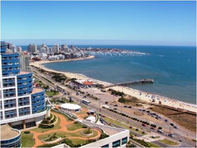 VENTA O ALQUILER  Apartamento en Punta del Este, Zona playa Mansa, al lado de Conrad  Enjoy 