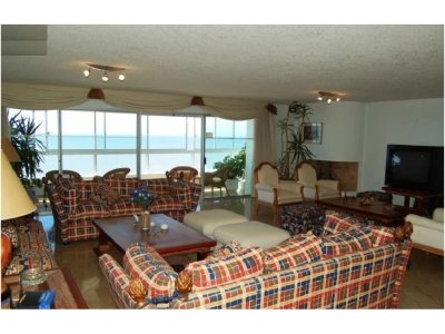 APARTAMENTO en PUNTA DEL ESTE, ZONA Brava