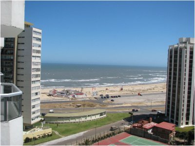 Apartamento en venta y alquiler de temporada en Punta del Este, zona playa Brava 2 dormitorios