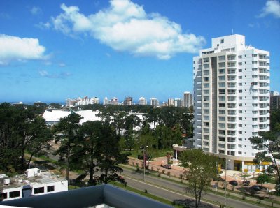 Apartamento en venta en Punta del Este, Roosevelt próximo al shopping