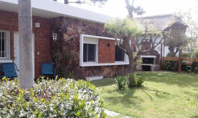 Casa en alquiler y venta en Punta del Este, Mansa