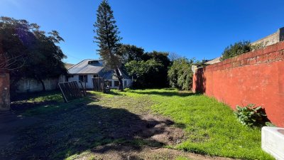 Venta de Casa con 3 Viviendas en Maldonado Centro