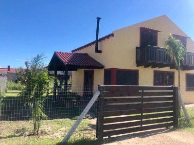  2 Casas en venta,U$S 137.000. Barra del Chuy, Rocha Uruguay, oportunidad de inversión para renta