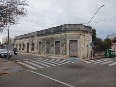 Atención Inversor !!! venta en excelente ubicación  con amplias posibilidades